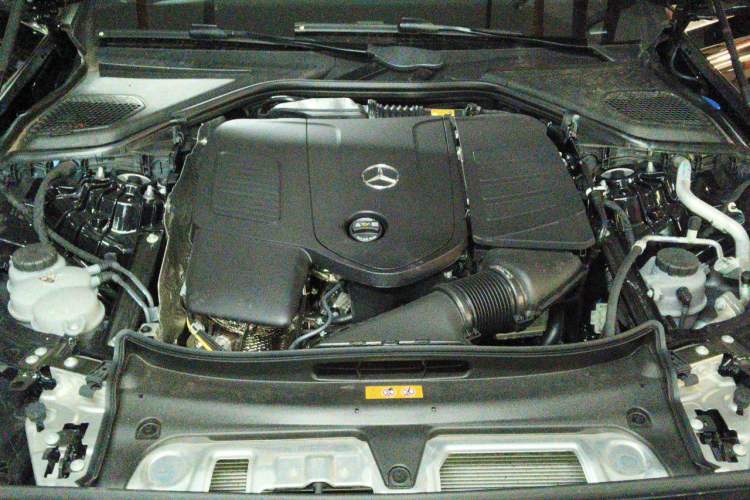 Used Mercedes-Benz E-Class 2025 Facelift E 300 L Fashion Edition Engine Bay