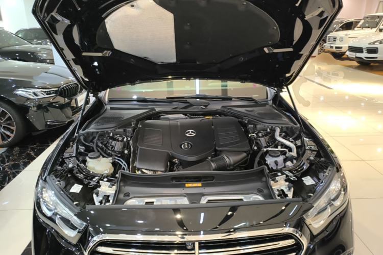 Used Mercedes-Benz E-Class 2025 E 300 L Luxury Model Engine Bay