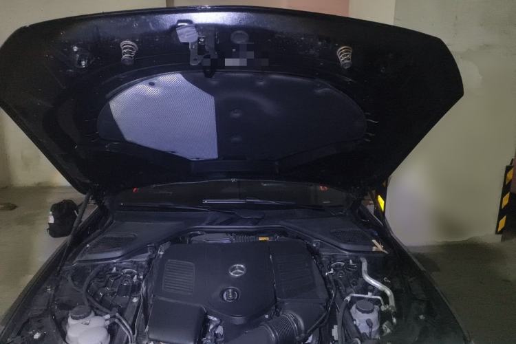 Used Mercedes-Benz E-Class 2025 E 300 L Luxury Model Engine Bay