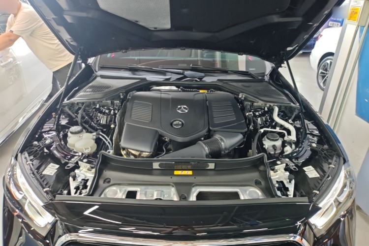 Used Mercedes-Benz E-Class 2025 Facelift E 300 L Fashion Edition Engine Bay