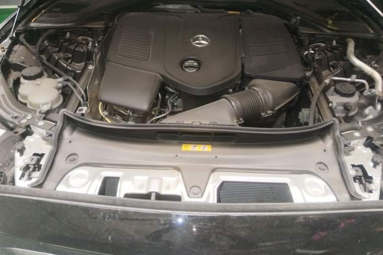 Used Mercedes-Benz E-Class 2025 Facelift E 300 L Luxury Edition Engine Bay
