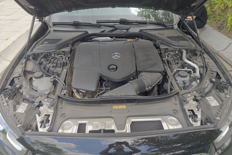 Used Mercedes-Benz E-Class 2025 E 300 L Luxury Model Engine Bay