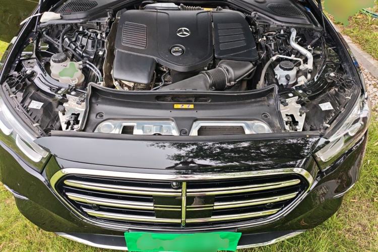 Used Mercedes-Benz E-Class 2025 E 300 L Luxury Model Engine Bay