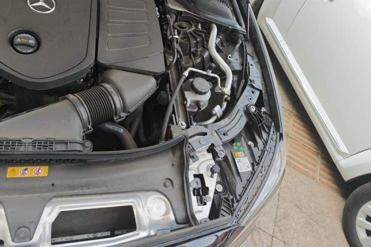 Used Mercedes-Benz E-Class 2025 Facelift E 300 L Luxury Edition Engine Bay Left