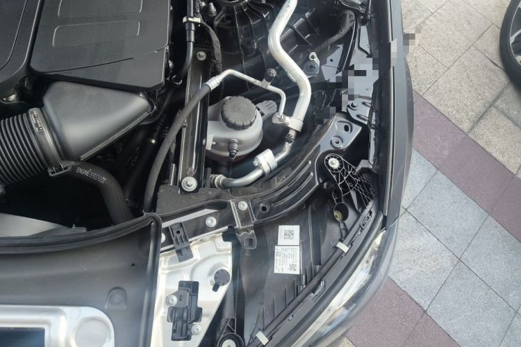 Used Mercedes-Benz E-Class 2025 Facelift E 300 L Luxury Edition Engine Bay Left