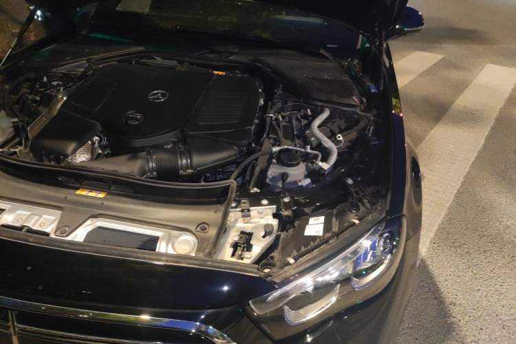 Used Mercedes-Benz E-Class 2025 E 300 L Luxury Model Engine Bay Left