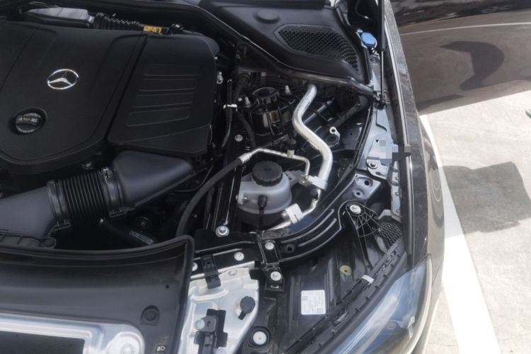 Used Mercedes-Benz E-Class 2025 Facelift E 300 L Premium Edition Engine Bay Left