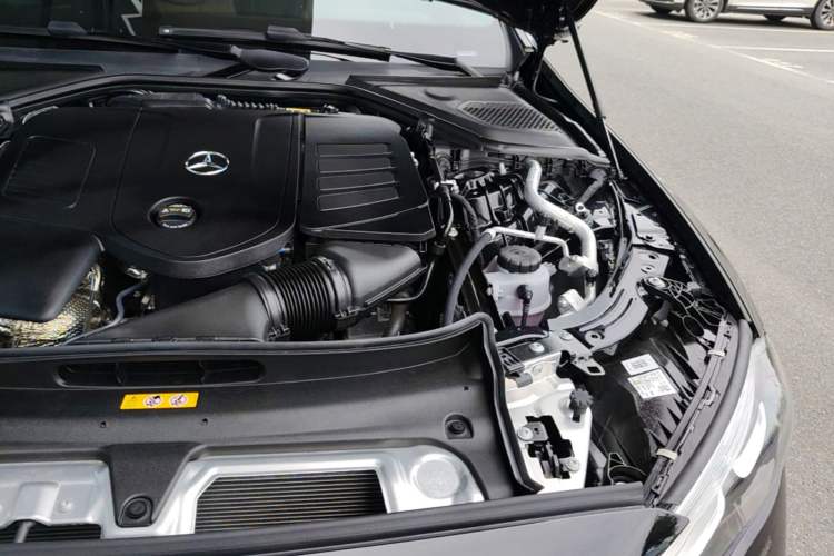 Used Mercedes-Benz E-Class 2025 Facelift E 300 L Fashion Edition Engine Bay Left