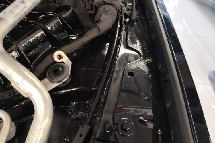 Used Mercedes-Benz E-Class 2025 E 300 L Luxury Model Engine Bay Left