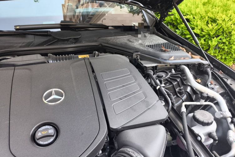 Used Mercedes-Benz E-Class 2025 Facelift E 300 L Luxury Edition Engine Bay Left