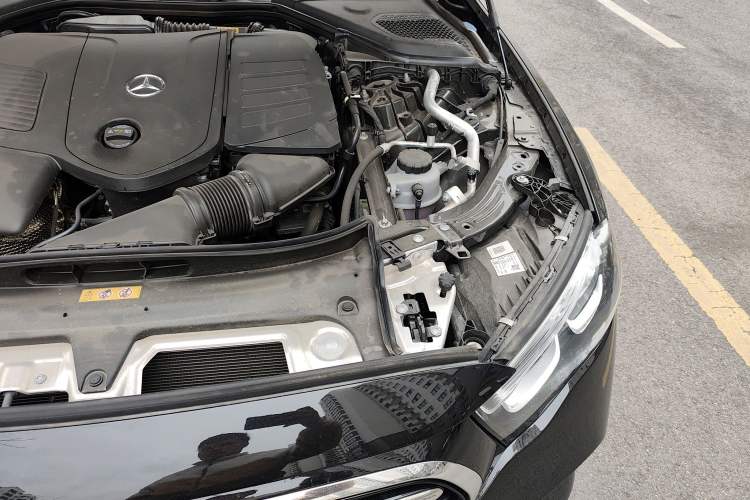 Used Mercedes-Benz E-Class 2025 E 300 L Luxury Model Engine Bay Left