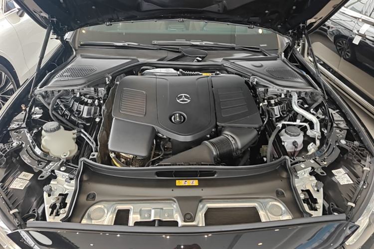 Used Mercedes-Benz E-Class 2025 E 300 L Luxury Model Engine Bay