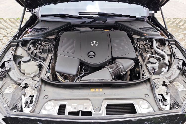 Used Mercedes-Benz E-Class 2025 E 260 L Engine Bay