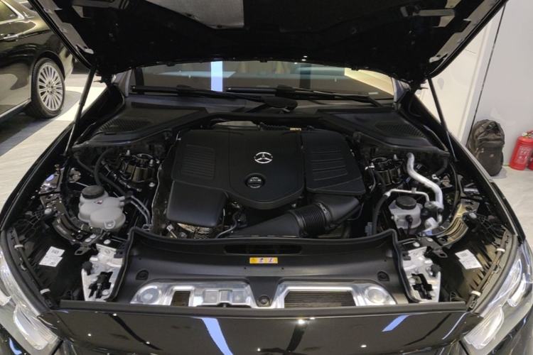 Used Mercedes-Benz E-Class 2025 E 300 L Luxury Model Engine Bay