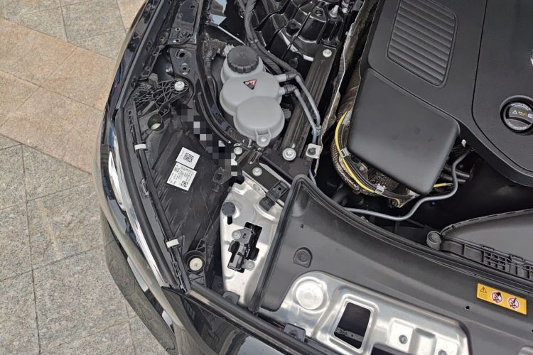 Used Mercedes-Benz E-Class 2025 Facelift E 300 L Luxury Edition Engine Bay Right