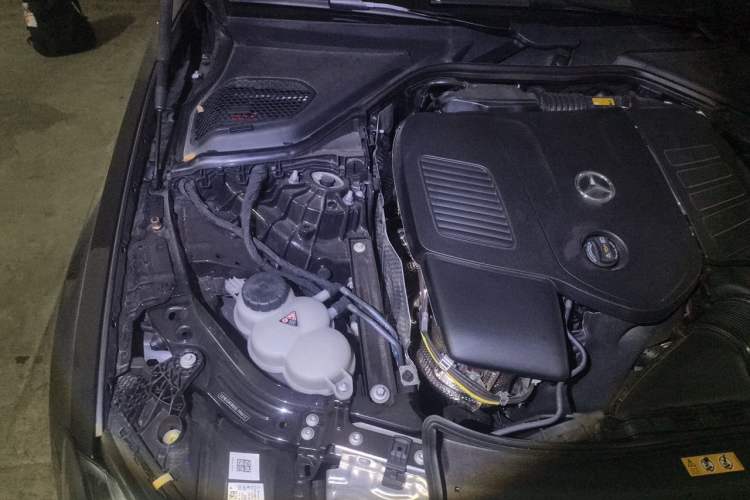 Used Mercedes-Benz E-Class 2025 E 300 L Luxury Model Engine Bay Right
