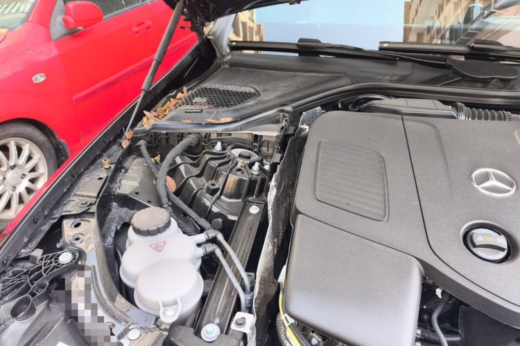 Used Mercedes-Benz E-Class 2025 Facelift E 300 L Luxury Edition Engine Bay Right