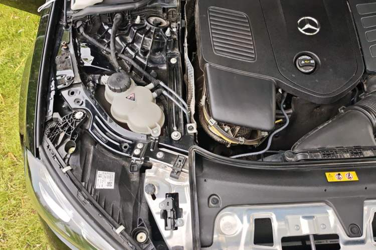 Used Mercedes-Benz E-Class 2025 E 300 L Luxury Model Engine Bay Right