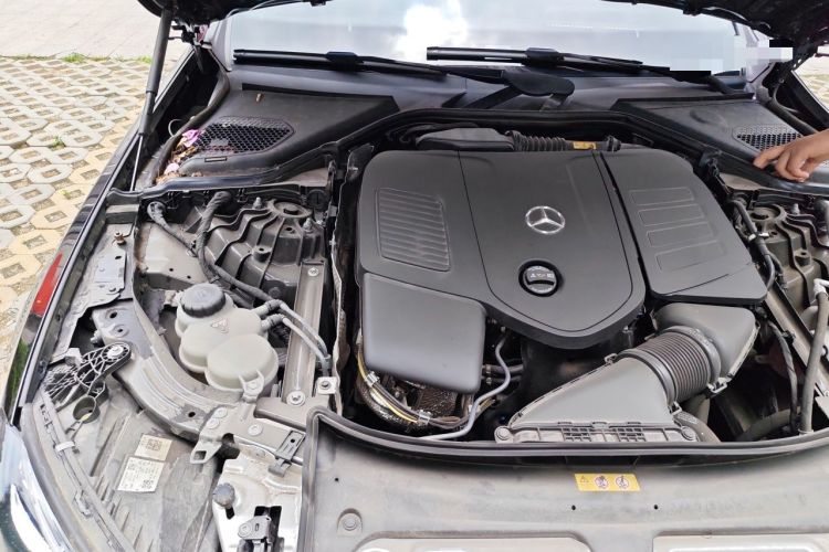 Used Mercedes-Benz E-Class 2025 E 260 L Engine Bay Right