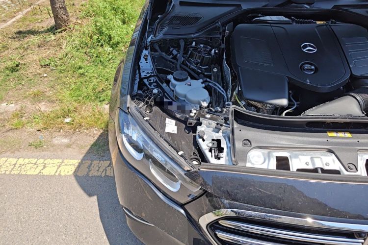 Used Mercedes-Benz E-Class 2025 E 300 L Luxury Model Engine Bay Right