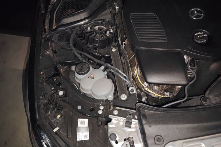 Used Mercedes-Benz E-Class 2025 E 300 L Luxury Model Engine Bay Right