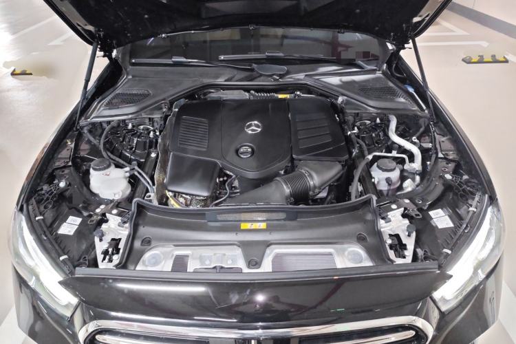 Used Mercedes-Benz E-Class 2025 E 300 L Luxury Model Engine Bay