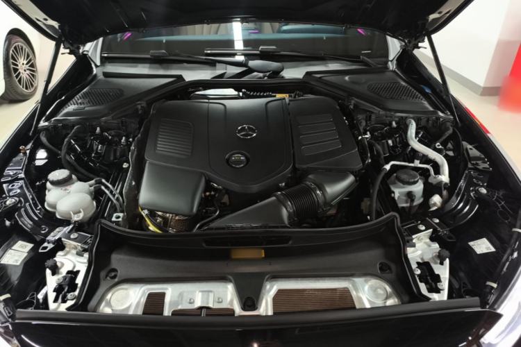 Used Mercedes-Benz E-Class 2025 Facelift E 300 L Luxury Edition Engine Bay