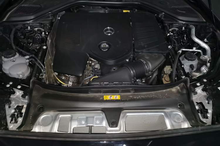 Used Mercedes-Benz E-Class 2025 E 300 L Luxury Model Engine Bay