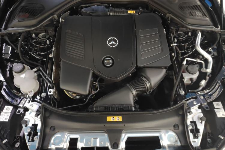 Used Mercedes-Benz E-Class 2025 E 260 L Engine Bay