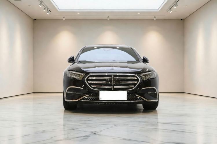 Used Mercedes-Benz E-Class 2025-Year Facelift E 260 L Exterior 1