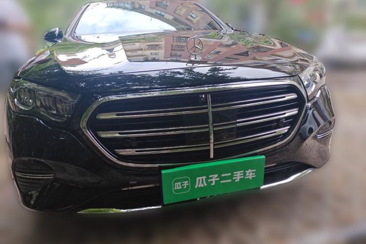 Used Mercedes-Benz E-Class 2025 Facelift E 300 L Luxury Edition Exterior 1
