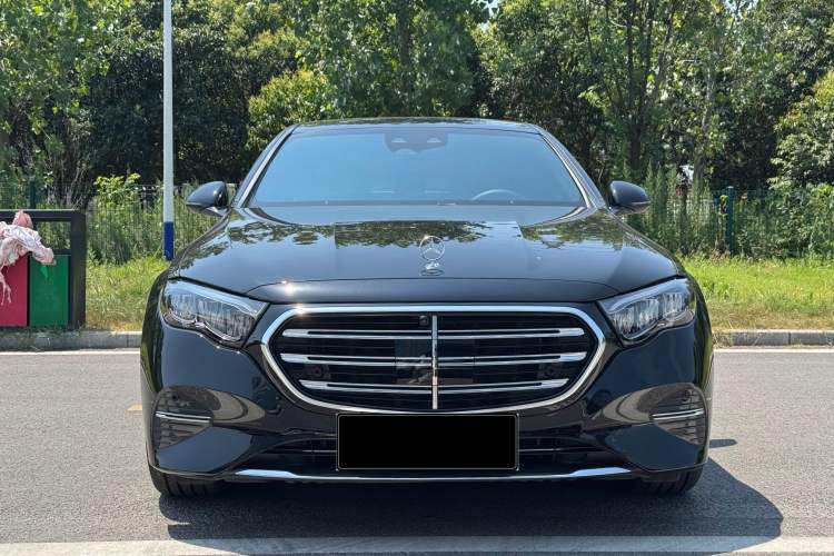 Used Mercedes-Benz E-Class 2025 Facelift E 300 L Fashion Edition Exterior 1