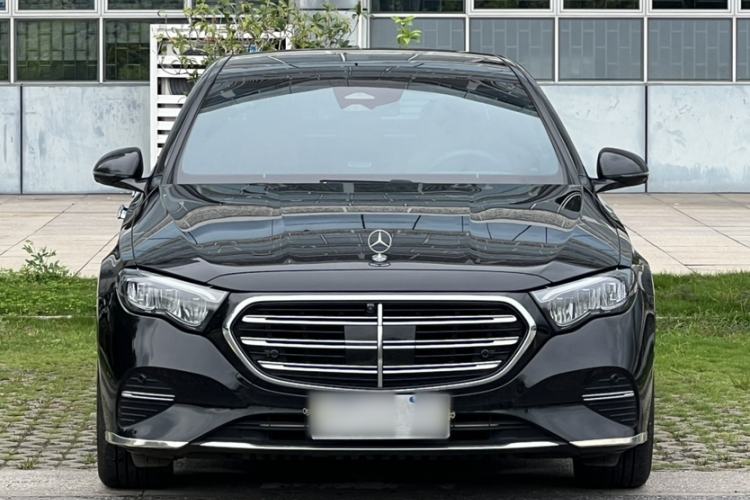 Used Mercedes-Benz E-Class 2025 E 260 L Exterior 1