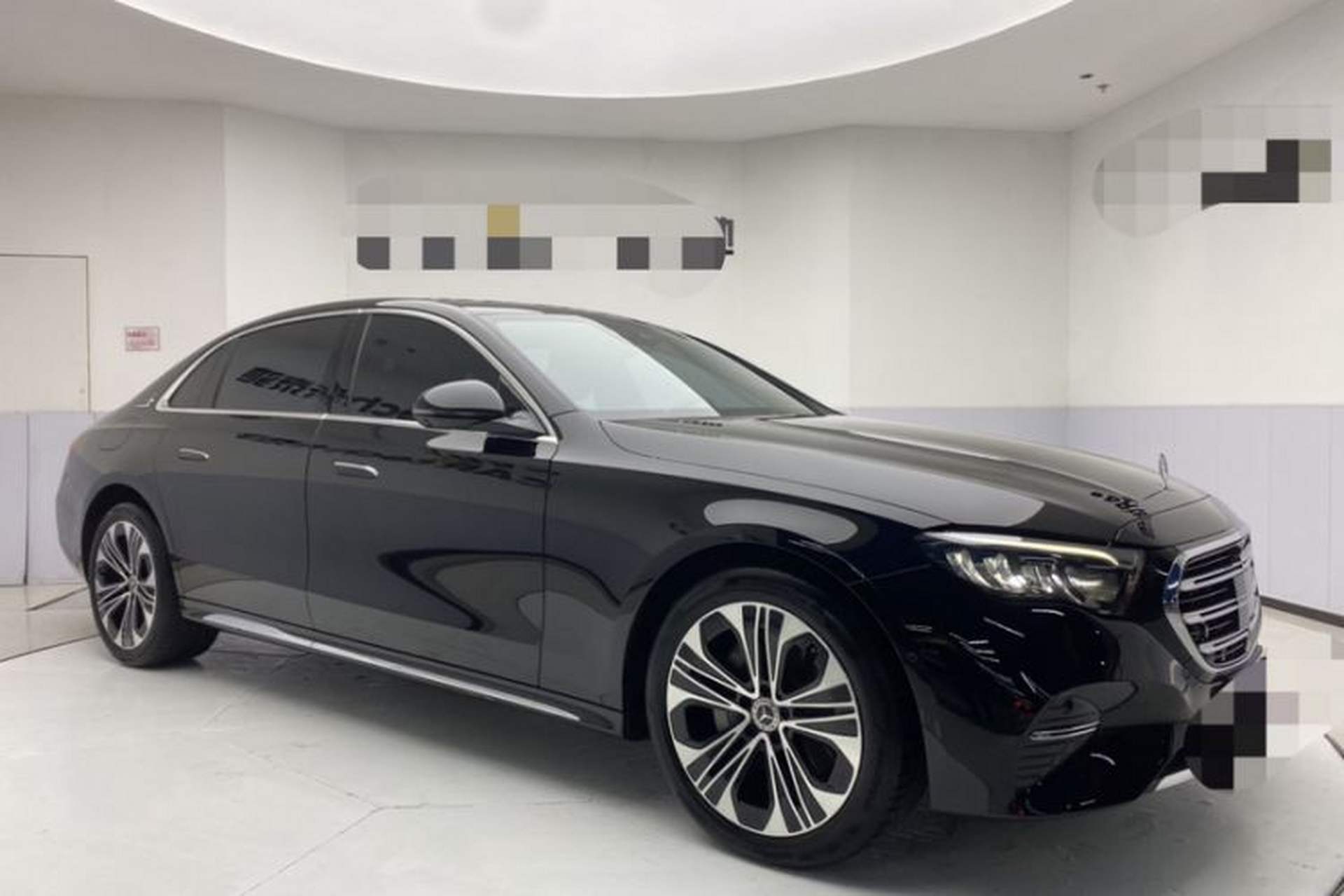 Used Mercedes-Benz E-Class 2025 Facelift E 300 L Luxury Edition Exterior 2