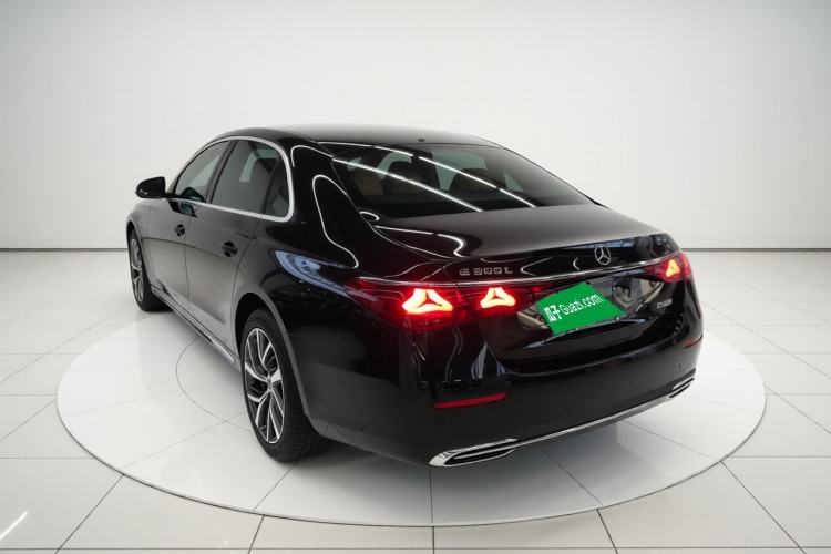 Used Mercedes-Benz E-Class 2025 Facelift E 300 L Fashion Edition Exterior 2