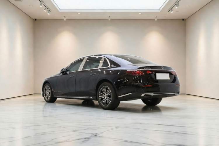 Used Mercedes-Benz E-Class 2025-Year Facelift E 260 L Exterior 3