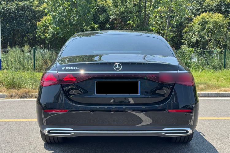 Used Mercedes-Benz E-Class 2025 Facelift E 300 L Fashion Edition Exterior 4