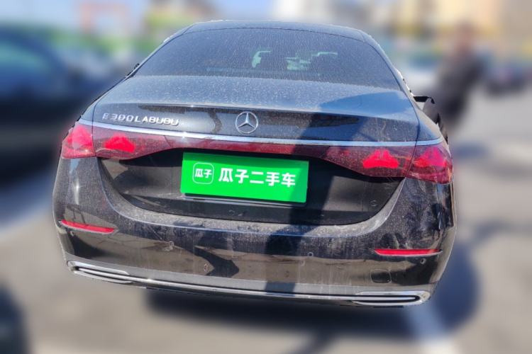 Used Mercedes-Benz E-Class 2025 E 300 L Luxury Model Exterior 4