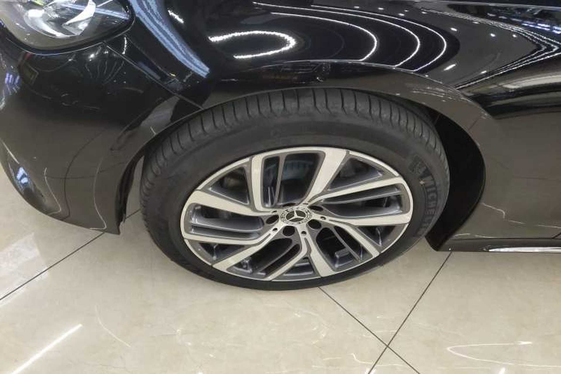 Used Mercedes-Benz E-Class 2025 Facelift E 300 L Fashion Edition Exterior 4