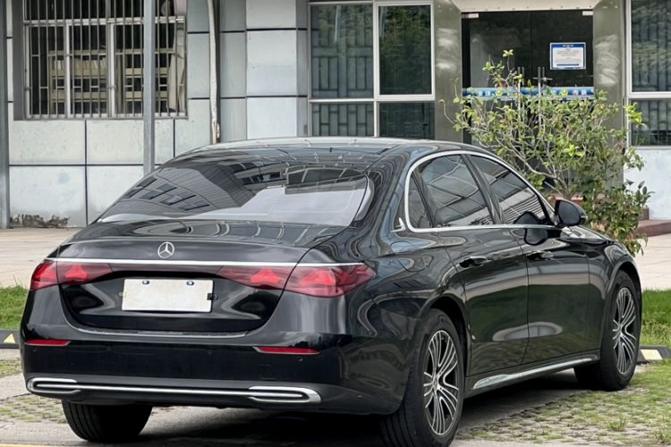 Used Mercedes-Benz E-Class 2025 E 260 L Exterior 6