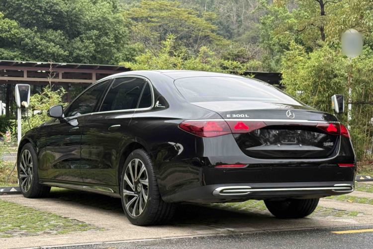 Used Mercedes-Benz E-Class 2025 E 300 L Luxury Model Exterior 8