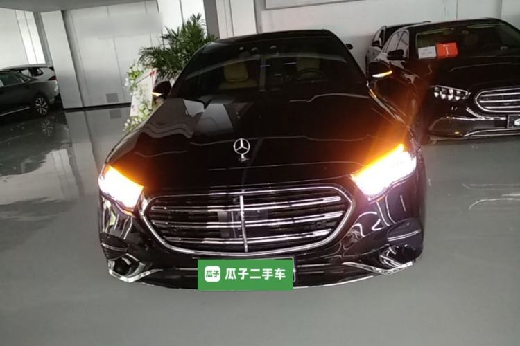 Used Mercedes-Benz E-Class 2025 Facelift E 300 L Luxury Edition Front