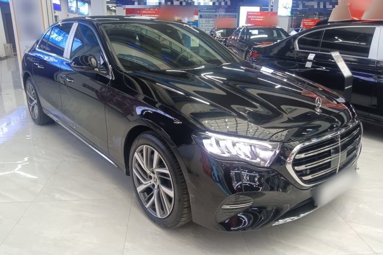 Used Mercedes-Benz E-Class 2025 Facelift E 300 L Fashion Edition Front Right 45 Deg