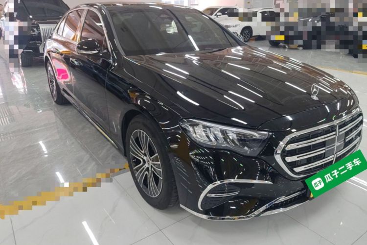 Used Mercedes-Benz E-Class 2025-Year Facelift E 260 L Front Right 45 Deg