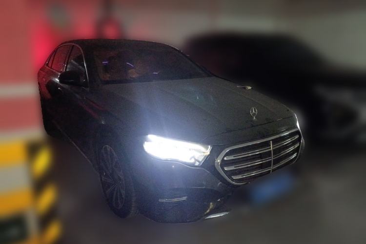 Used Mercedes-Benz E-Class 2025 E 300 L Luxury Model Front Right 45 Deg