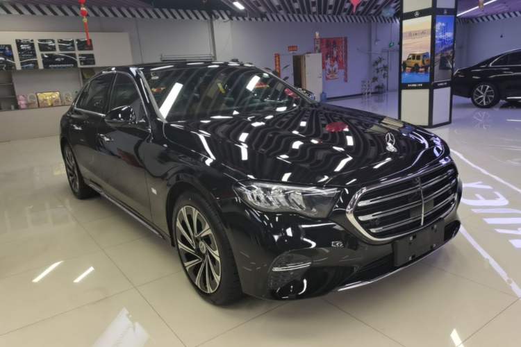 Used Mercedes-Benz E-Class 2025 E 300 L Luxury Model Front Right 45 Deg