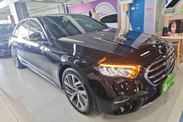 Used Mercedes-Benz E-Class 2025 Facelift E 300 L Fashion Edition Front Right 45 Deg