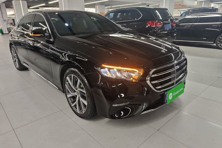 Used Mercedes-Benz E-Class 2025 Facelift E 300 L Fashion Edition Front Right 45 Deg