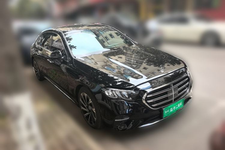Used Mercedes-Benz E-Class 2025 Facelift E 300 L Luxury Edition Front Right 45 Deg