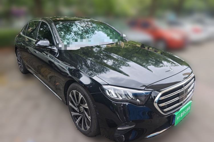 Used Mercedes-Benz E-Class 2025 E 300 L Luxury Model Front Right 45 Deg